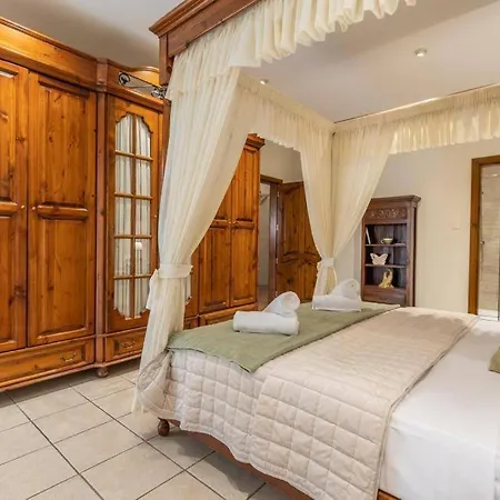 Maisonette Filled With Maltese Charm In The South Of Malta *