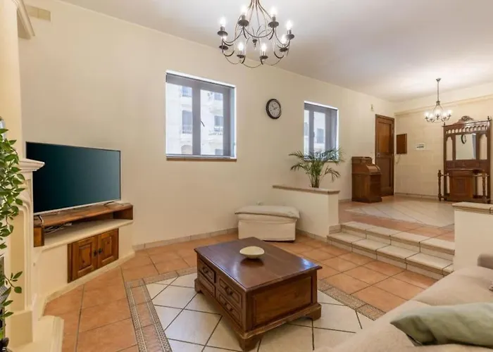 Maisonette Filled With Maltese Charm In The South Of Malta * Marsaskala