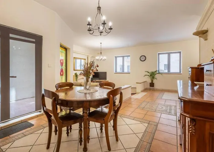Maisonette Filled With Maltese Charm In The South Of Malta Marsaskala